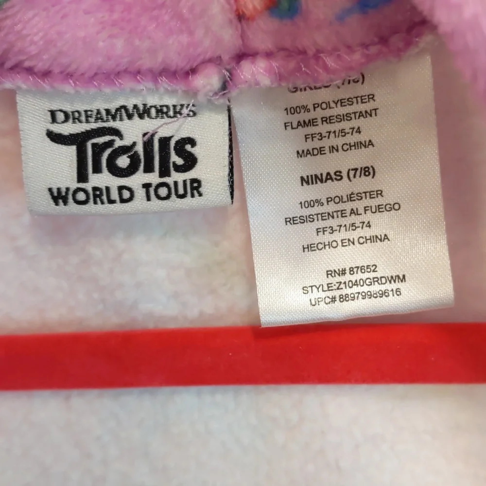 Size 7-8 DreamWorks Trolls World Tour Poppy Bathrobe with belt and pockets